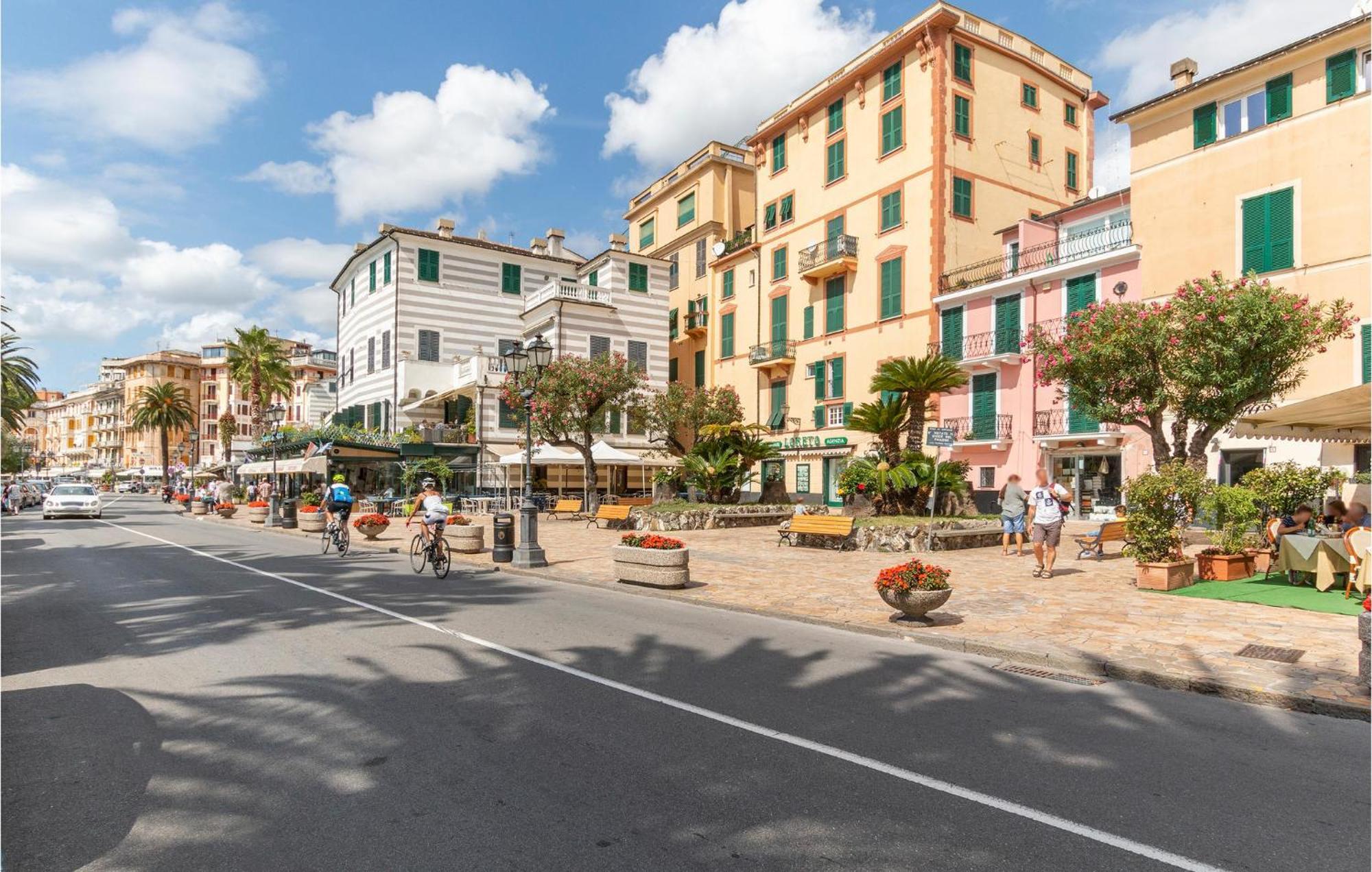 1 Bedroom Lovely Apartment In Rapallo Exterior photo